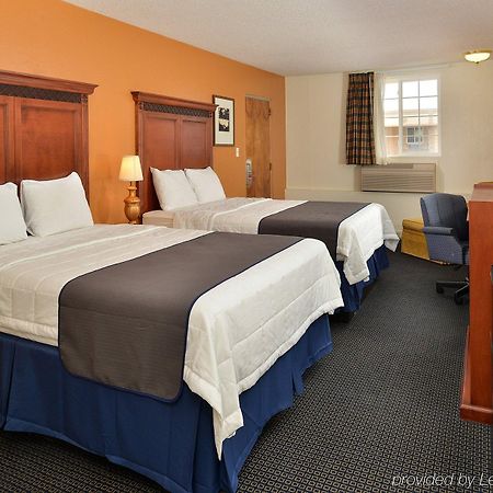 Rodeway Inn Saint Joseph Exterior foto