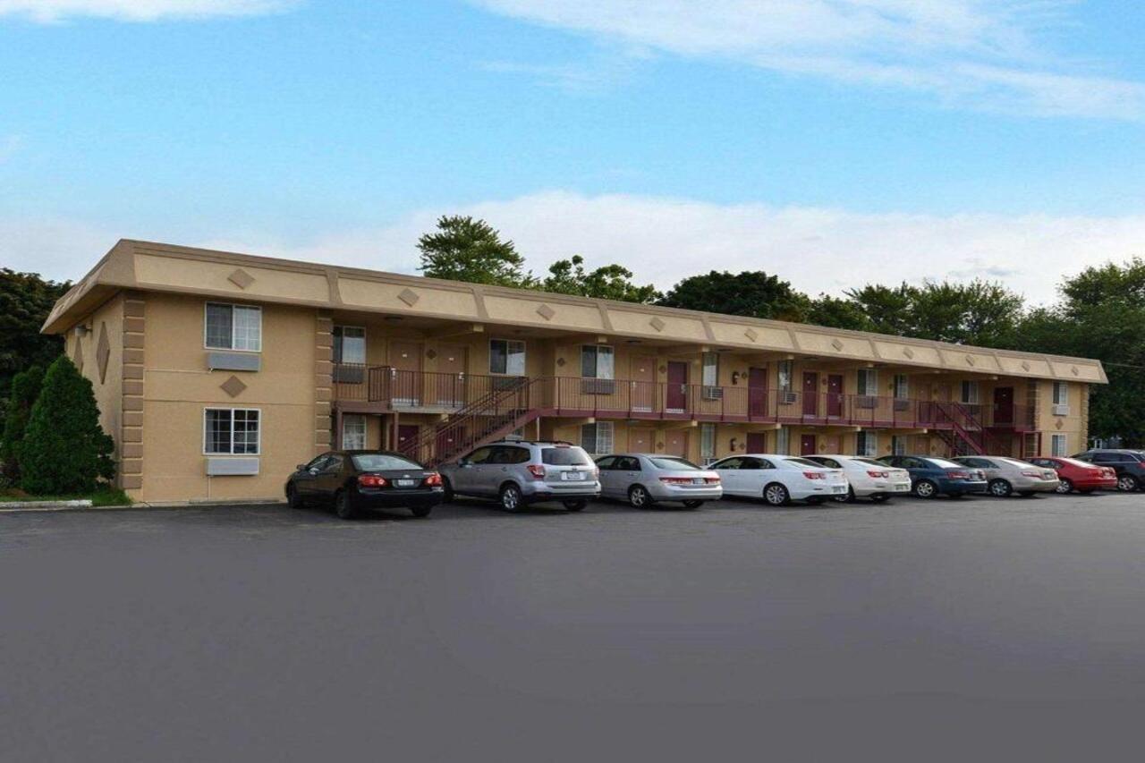 Rodeway Inn Saint Joseph Exterior foto