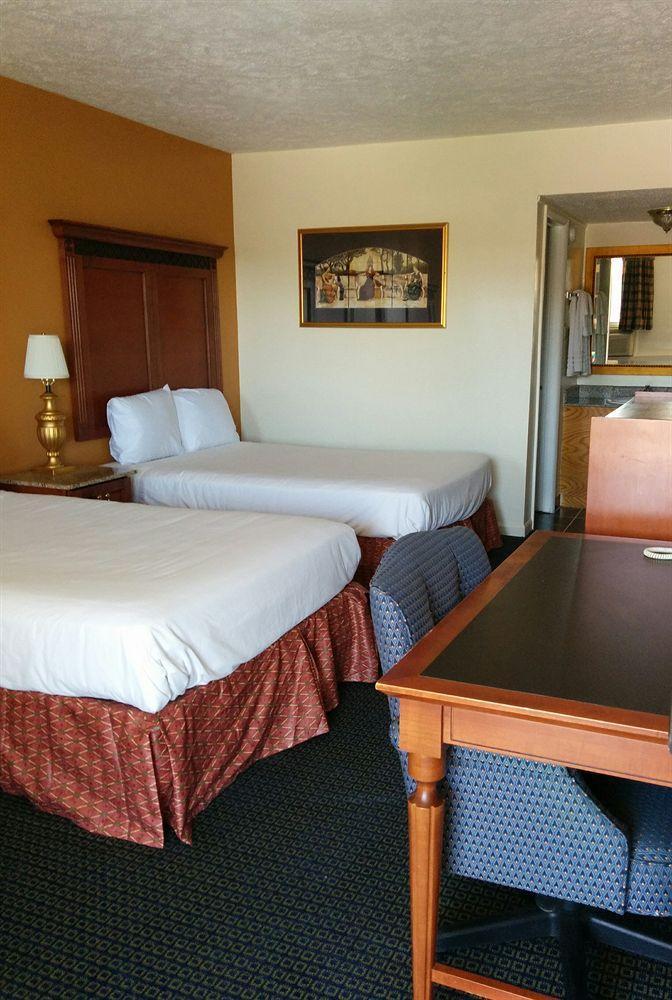Rodeway Inn Saint Joseph Exterior foto